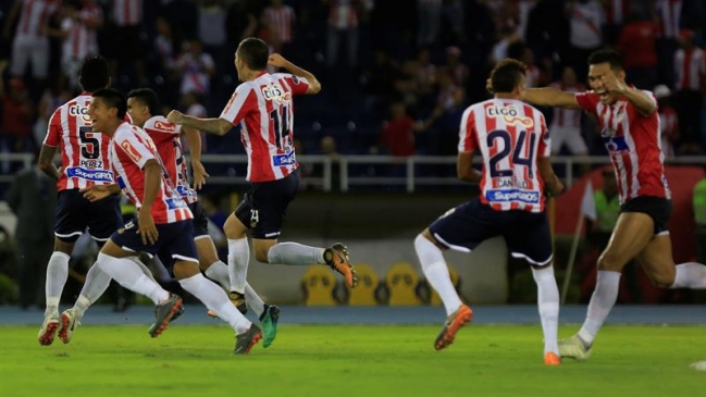 Junior doblegó a Lanús en los penales y avanzó en la Copa Sudamericana