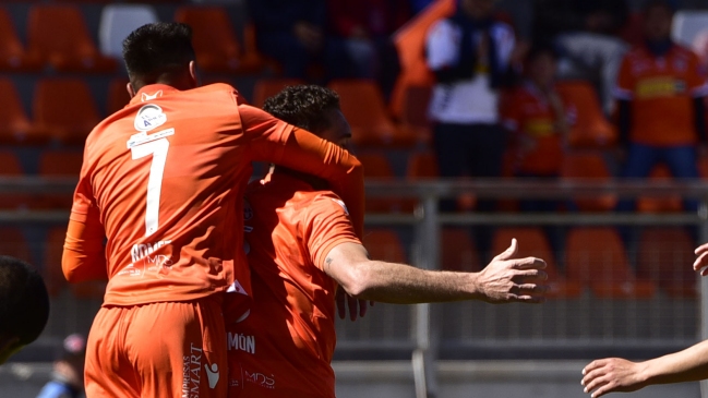 Cobreloa venció a Barnechea de visita y se prendió en la parte alta de la Primera B