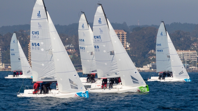 "Morenita" es puntero en la Copa Santander Invierno de Veleros J/70