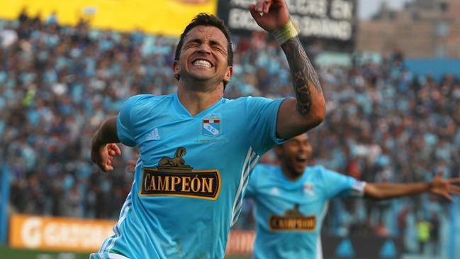 El pupilo uruguayo de Mario Salas que quiere jugar en la selección de Perú