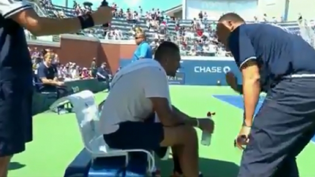 Polémica en el US Open: Juez de silla animó a un desmotivado Kyrgios y éste remontó