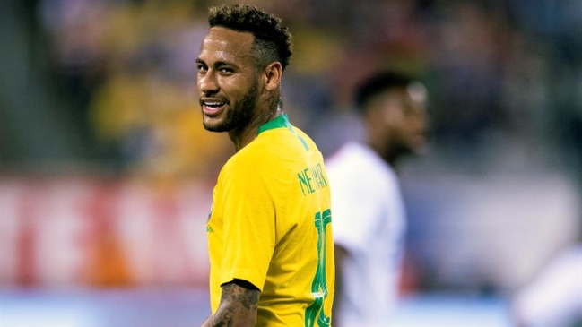 "¿Viste el Mundial?": Jugador de EE.UU. cuestionó a árbitro tras falta sobre Neymar