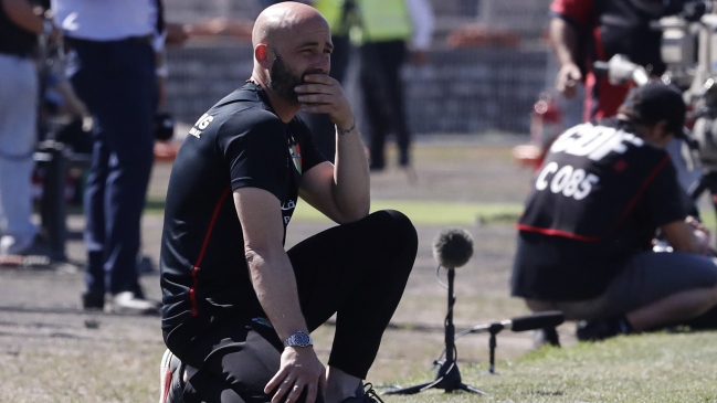 Sebastián Méndez vive un complicado momento en Palestino tras derrota ante U. de Chile