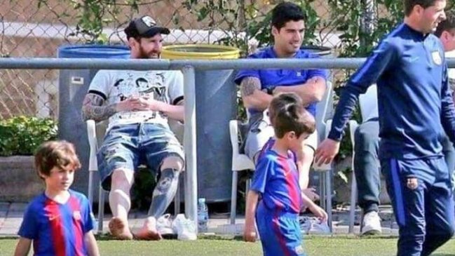 Ejemplar actitud de Messi y Suárez en un partido de sus hijos se volvió viral en redes sociales