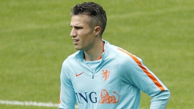 Robin Van Persie anunció que se retirará del fútbol al final de la temporada