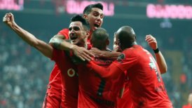 Besiktas derrotó a Rizespor por la Superliga turca pese a autogol de Enzo Roco