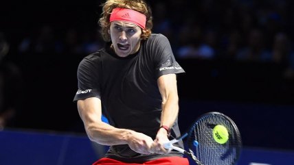 Impacto en Londres: Zverev eliminó a Federer y jugará la final del Masters