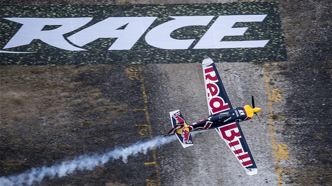 El checo Martin Sonka se coronó campeón del mundo en el Red Bull Air Race
