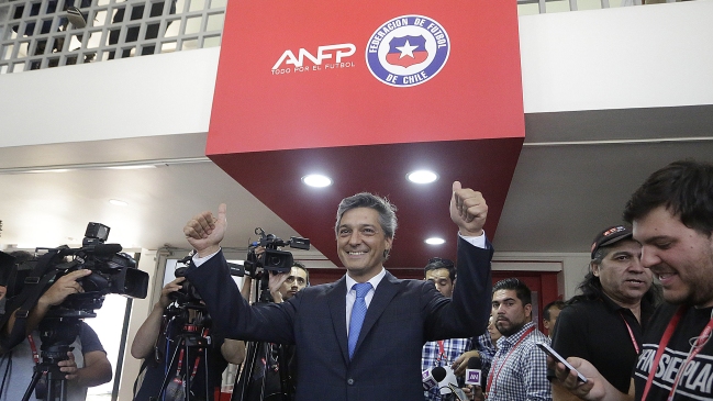 Sebastián Moreno es el nuevo presidente electo de la ANFP tras vencer a Jorge Uauy en dividida elección