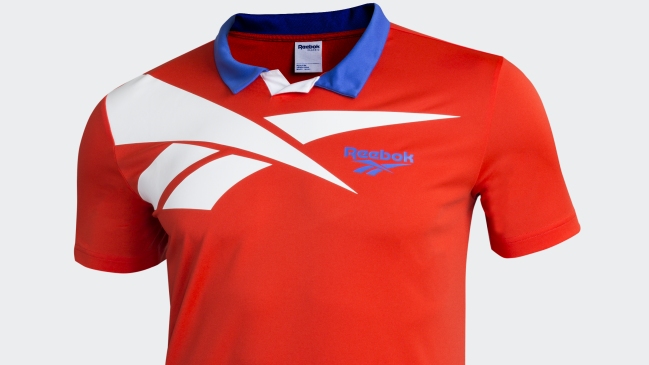 Reebok reeditó la camiseta mundialera de la Roja en Francia 1998