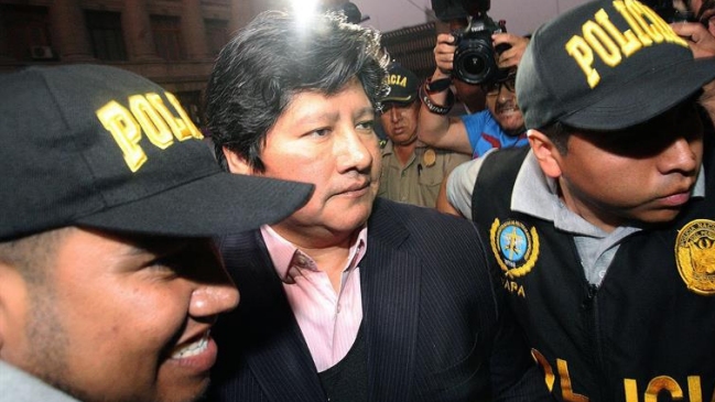 Condenaron a 18 meses de prisión al presidente de la Federación Peruana Fútbol