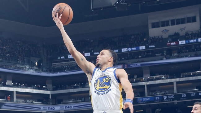 Stephen Curry recuperó el camino ganador de Golden State Warriors en la NBA