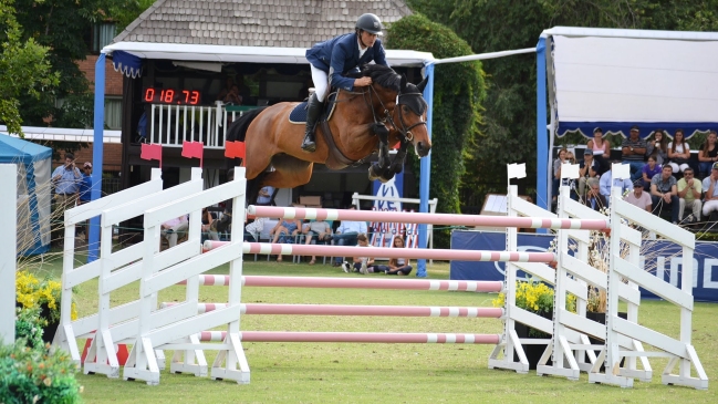 Bernardo Naveillán ganó el Campeonato Nacional de salto del Club San Cristóbal