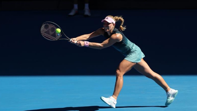 Caroline Wozniacki y Angelique Kerber superaron sin apuros la primera ronda en Australia