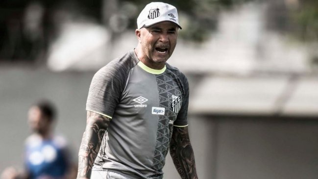 Jorge Sampaoli tuvo un sonriente debut oficial con Santos ante Ferroviaria en el Paulista