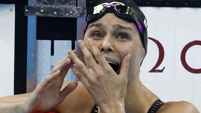 Campeona olímpica de natación Pernille Blume fue operada con éxito del corazón