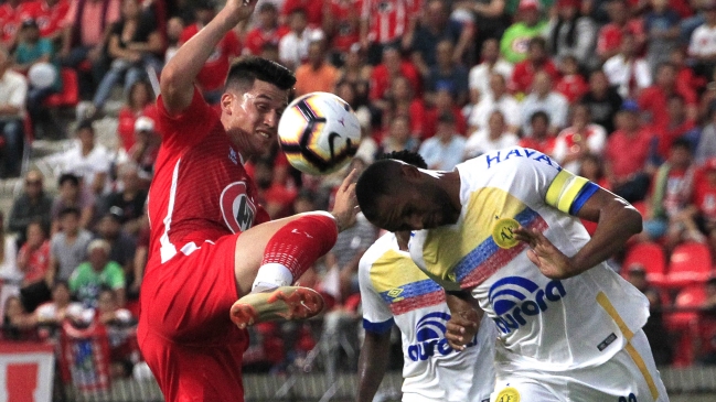 Unión La Calera sale a buscar la clasificación ante Chapecoense en Copa Sudamericana