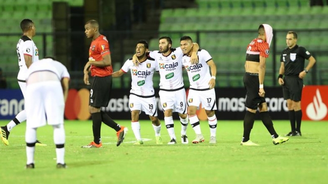 Melgar eliminó a Caracas y avanzó a la fase de grupos de la Copa Libertadores