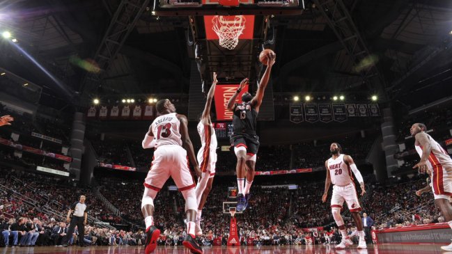 Houston Rockets remontó para derrotar a Miami Heat en la NBA