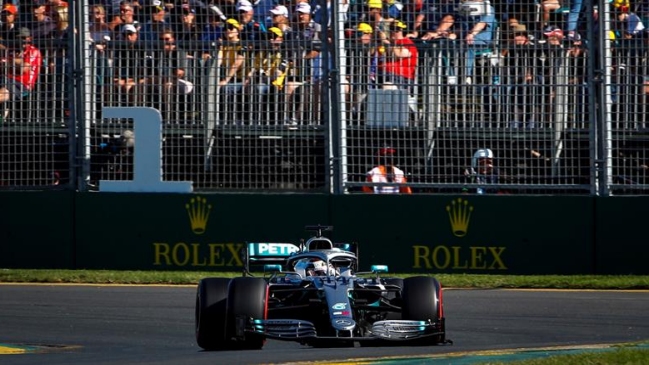 Lewis Hamilton dominó los primeros entrenamientos libres del Gran Premio de Australia