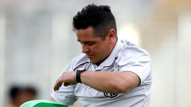 Héctor Tapia dejó de ser técnico en Real Garcilaso de Perú