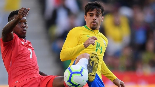 Brasil enfrenta a Panamá pensando en la Copa América