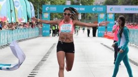 Una atleta keniata y una chilena serán monitoreadas y comparadas en el Maratón de Santiago