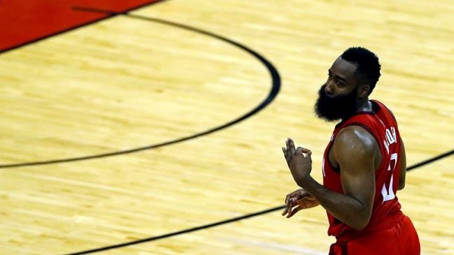 Houston Rockets batió a Golden State Warriors en frenético duelo y descontó en semifinales del Oeste