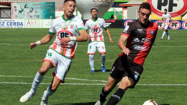 Cobresal y Deportes Antofagasta resolvieron su encuentro en El Salvador con un empate que les sirvió poco