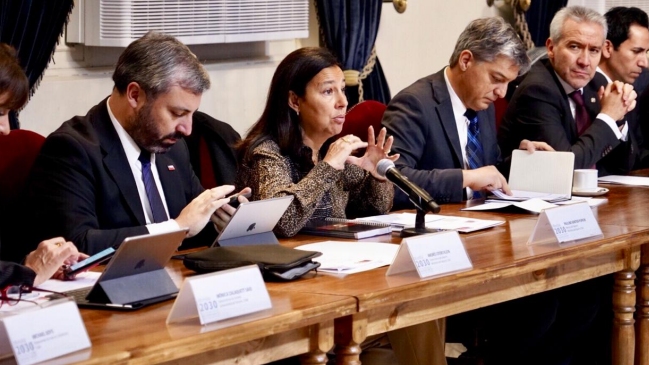 En reunión por candidatura para el Mundial 2030 se definió la cantidad de sedes que tendrá Chile