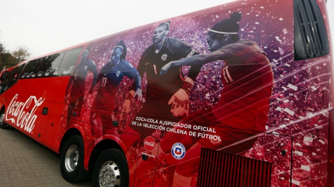¡Nuevo paso a la igualdad! La Roja femenina tiene su propio bus en la previa del Mundial de Francia