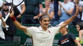 Roger Federer sobrevivió en una mala jornada para los favoritos en Halle