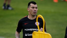 Gary Medel entrenó con normalidad a dos días del crucial cruce ante Colombia