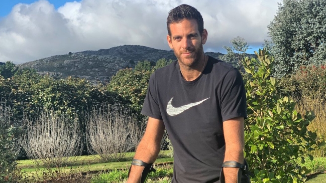 Del Potro regresó a Argentina para comenzar larga recuperación de su fractura de rodilla