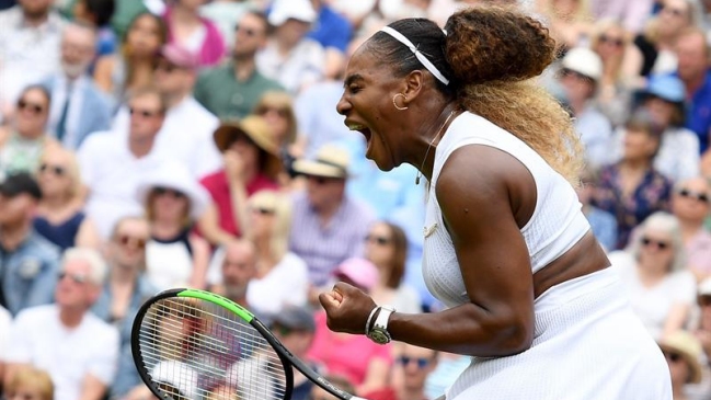 Serena Williams pasó a semifinales en Wimbledon por duodécima vez