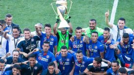 Igor Lichnovsky levantó la Supercopa de México junto a Cruz Azul luego de golear a Necaxa