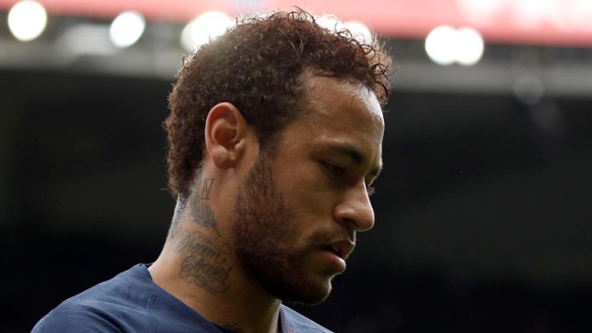 Neymar manifestó al director deportivo de PSG su deseo de dejar el club