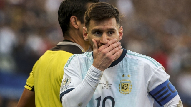 Lionel Messi recibió una fecha de castigo y una multa por su expulsión ante Chile