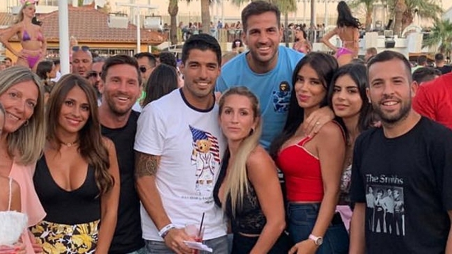 Lionel Messi desmintió una "fake new" sobre sus vacaciones con historia en Instagram