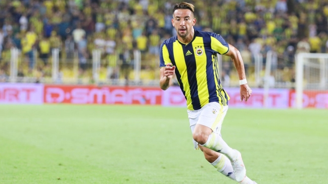 Mauricio Isla participó en derrota de Fenerbahce ante Sivasspor en amistoso en Turquía