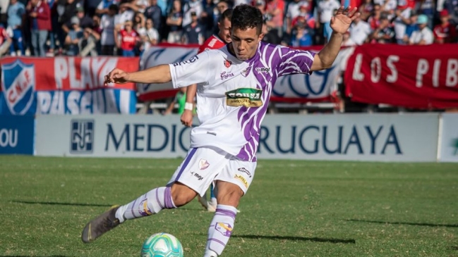 Leonardo Fernández llegará este miércoles a Chile para firmar contrato con la U