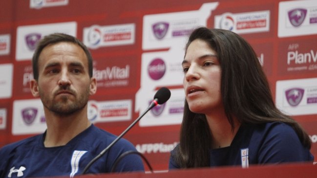 Javiera Moreno, capitana de la UC: El preliminar con la U marca un hito en el fútbol femenino