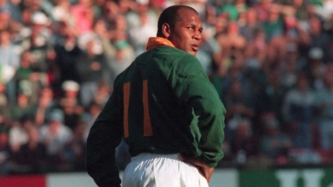 Murió el único rugbista de raza negra de la Sudáfrica campeona del mundo en 1995