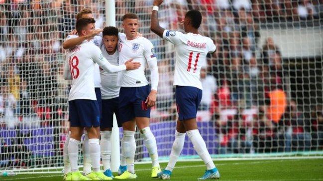 Inglaterra arrasó con Bulgaria en las Clasificatorias para la Eurocopa