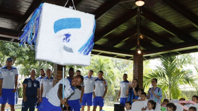 Selección de Honduras celebró el Día del Niño antes de afrontar su partido ante Chile