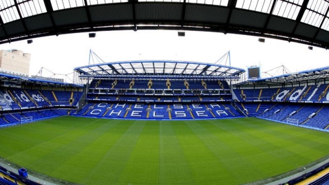 Dos ex juveniles de Chelsea denunciaron insultos racistas de un entrenador
