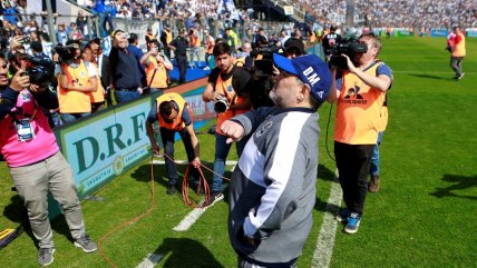 Maradona debutó en Gimnasia y acaparó todas las miradas en el duelo ante Racing
