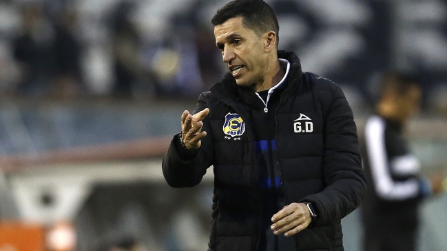 Everton también se quedó sin técnico: Gustavo Díaz fue cesado de su cargo