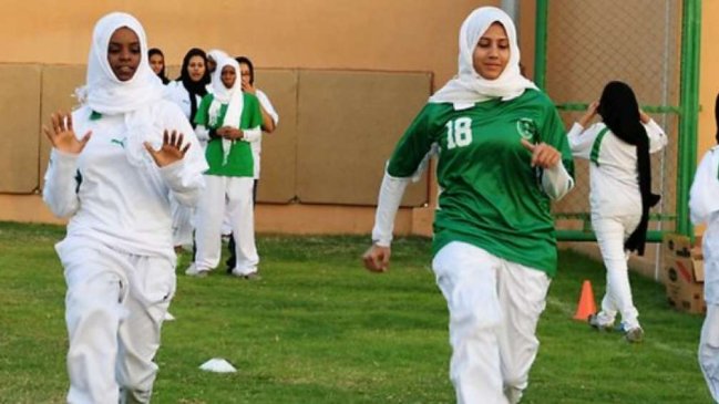 Arabia Saudita lanzó su primera liga oficial de fútbol femenino