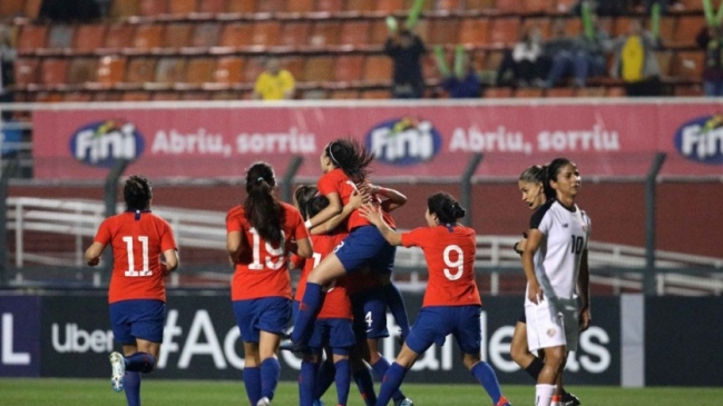 La Roja femenina se mide en su primer amistoso ante Uruguay